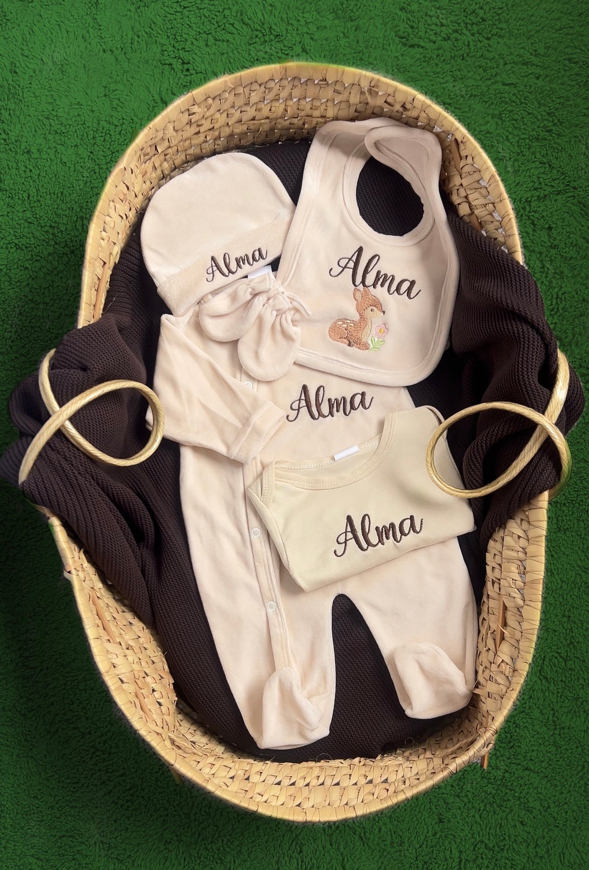 Ensemble de naissance 5 pièces personnalisé – Velours beige